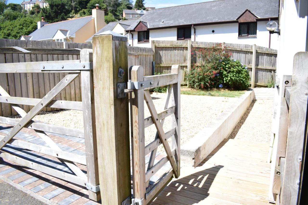 Hele Valley Holiday Park Ilfracombe Exterior photo